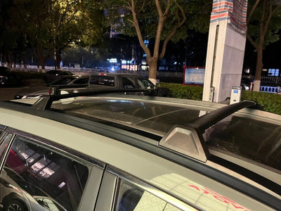 Barres de Toit Transversales Toyota Corolla Cross 2022-2025 - vue de profil - Becquet Voiture