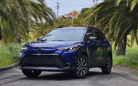 Barres de Toit Transversales Toyota Corolla Cross 2022-2025 - vue de trois-quarts - Becquet Voiture