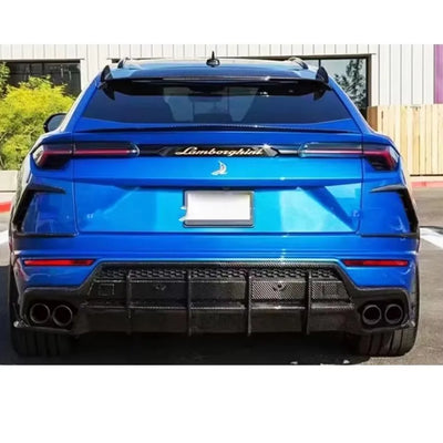 Becquet Aileron Arrière Carbone Lamborghini Urus - vue de profil - Becquet Voiture
