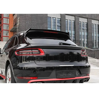 Becquet Aileron Carbone Porsche Macan 2014-2023 - vue de trois-quarts - Becquet Voiture