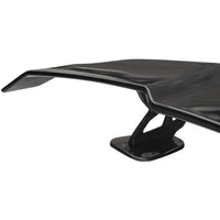 Becquet Aileron GT Universel Sport Berline Look Carbone - vue de trois-quarts - Becquet Voiture