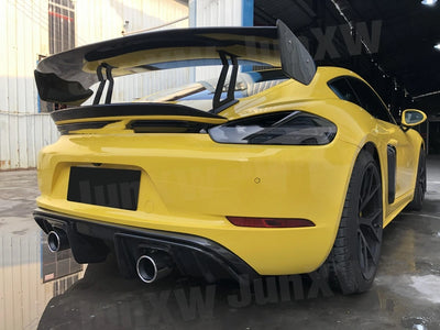 Becquet Arrière Carbone Porsche Cayman Boxster 718 GT4 2016-2019 - vue de trois-quarts - Becquet Voiture