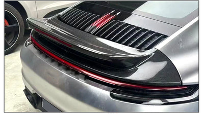 Becquet Carbone Porsche 911 992 SC Style 2019-2023 - vue de face 2 - Becquet Voiture