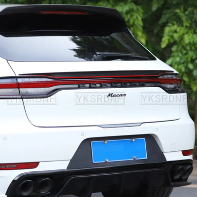 Becquet Carbone Porsche Macan GTS Turbo 2018-2020 - vue de profil - Becquet Voiture
