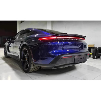 Becquet Carbone Porsche Taycan 2019-2023 Body Kit - vue de profil - Becquet Voiture