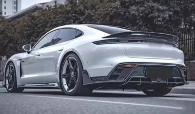 Becquet Carbone Porsche Taycan Tail Fins 2019-2024 - packshot studio 2 - Becquet Voiture