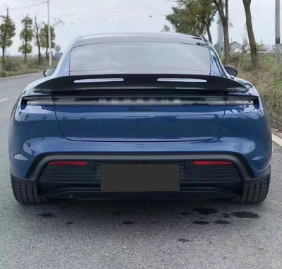 Becquet Carbone Porsche Taycan Tail Fins 2019-2024 - vue arrière 2 - Becquet Voiture
