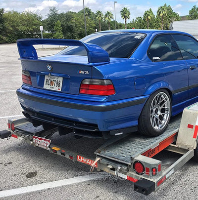 Becquet Coffre BMW E36 M3 1990-2000 ABS Sport - détail du montage - Becquet Voiture