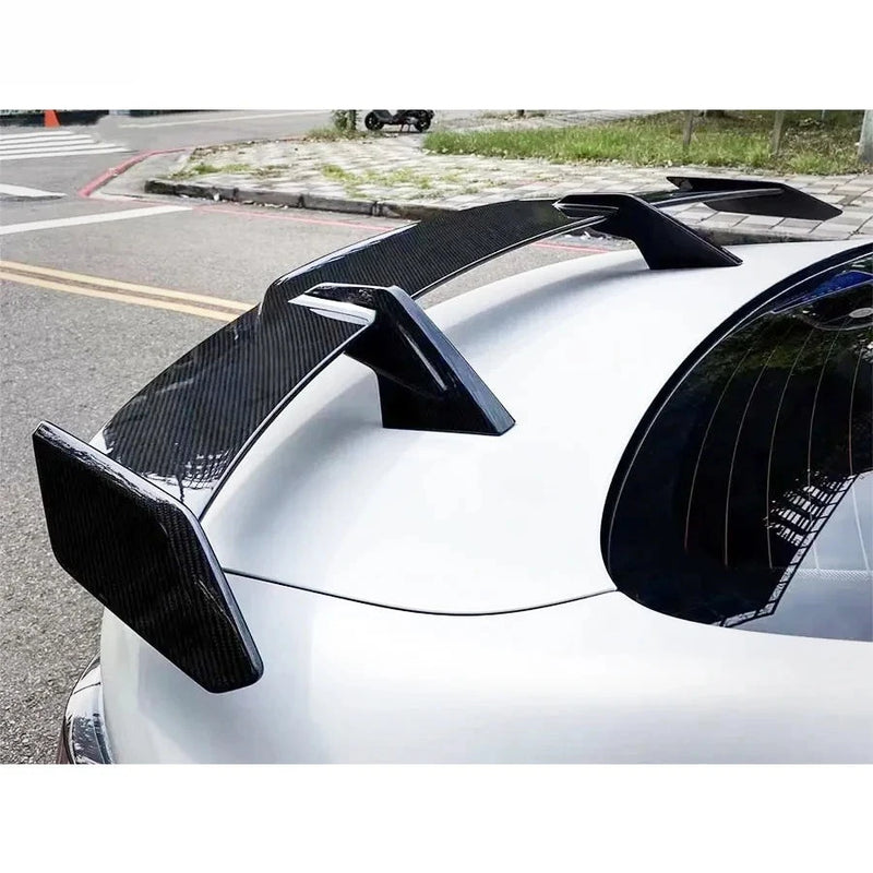 Trunk Lip Spoiler BMW M3 M4 G80 G82 MP Carbon Fiber - three-quarter view - Becquet Voiture