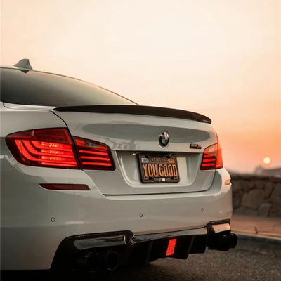 Becquet Coffre BMW Série 5 F10 F18 M5 520i 535i - packshot studio - Becquet Voiture