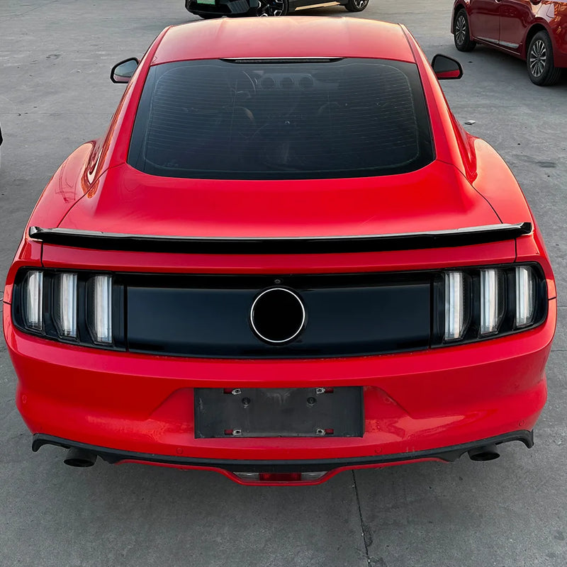 Becquet Coffre Ford Mustang MK6 Decklid 2015-2022 - packshot studio - Becquet Voiture