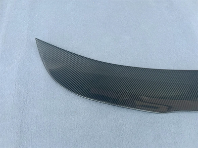 Becquet Coffre Genesis G70 EPA Carbone 2022-2025 - vue de face 2 - Becquet Voiture
