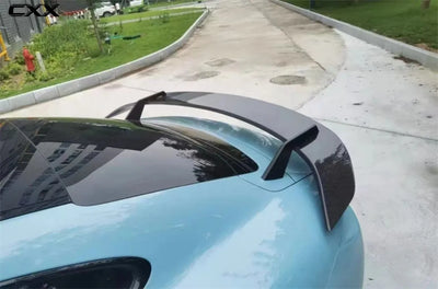 Becquet Coffre Porsche Taycan Carbone 2019-2023 - installé sur véhicule - Becquet Voiture