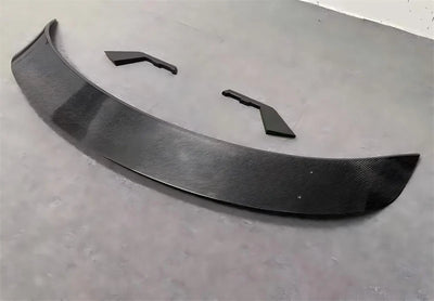 Becquet Coffre Porsche Taycan Carbone 2019-2023 - vue rapprochée 2 - Becquet Voiture
