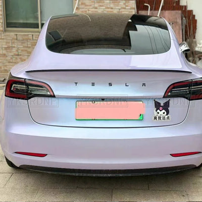 Becquet Coffre Tesla Model 3 Model Y Carbone - vue de dessus - Becquet Voiture