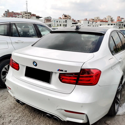 Becquet de Coffre BMW Série 3 F30 2013-2019 - vue de trois-quarts - Becquet Voiture