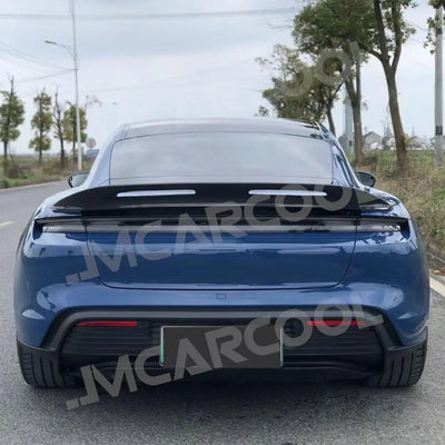 Becquet Duck Lip Porsche Taycan 2019-2024 - en situation - Becquet Voiture