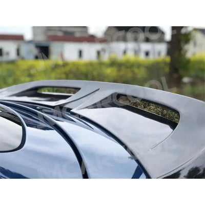 Becquet Duck Lip Porsche Taycan 2019-2024 - vue de profil 2 - Becquet Voiture