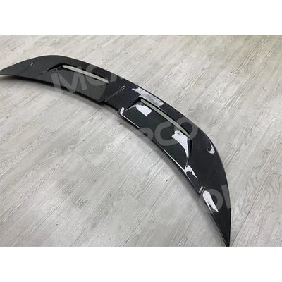Becquet Duck Lip Porsche Taycan 2019-2024 - vue de trois-quarts - Becquet Voiture