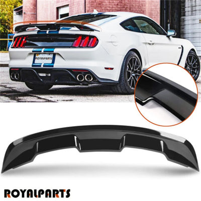 Becquet Ford Mustang GT Style Coupé 2015-2023 - installé sur véhicule 2 - Becquet Voiture
