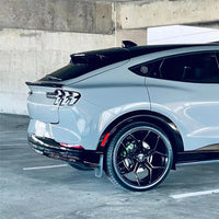 Becquet Ford Mustang Mach-E ABS 2021-2024 - vue de profil 2 - Becquet Voiture