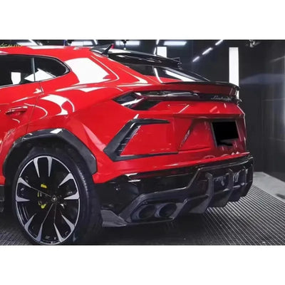 Becquet Lamborghini URUS Fibre de Carbone - packshot studio - Becquet Voiture