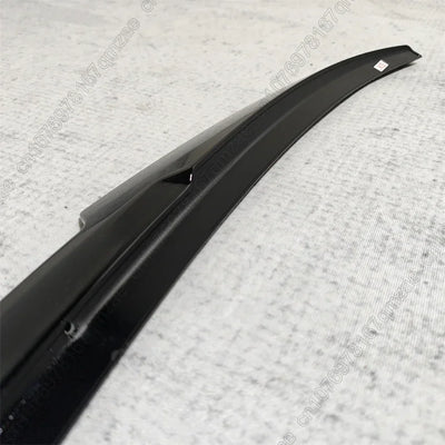 Becquet M4 BMW Série 3 G20 320i 330i M340i 2019-2023 - vue de trois-quarts - Becquet Voiture