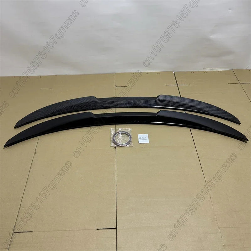 Becquet M4 Style BMW i4 G26 G24 2021-2024 Carbone - packshot studio - Becquet Voiture