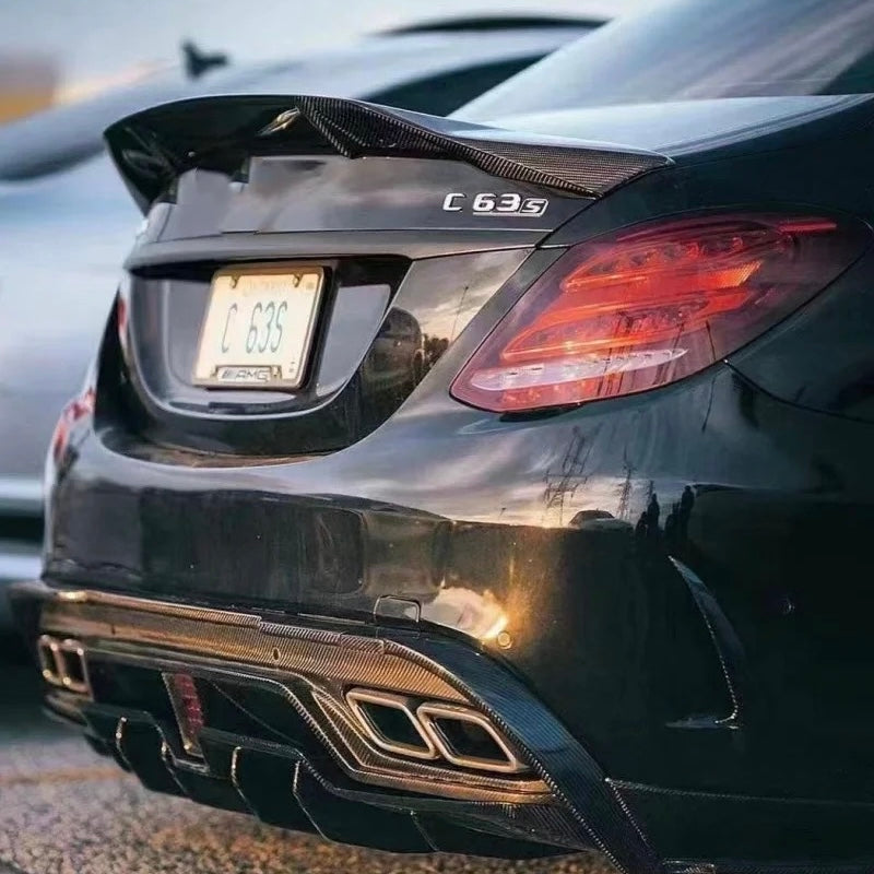 Becquet Mercedes C63 AMG W205 en fibre de carbone - vue de face - Becquet Voiture
