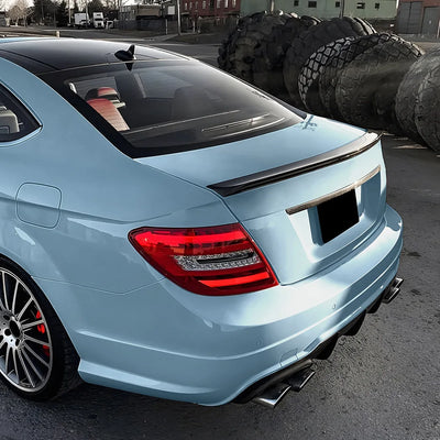 Becquet Mercedes Classe C Coupé C204 AMG 2011-2014 - détail du montage - Becquet Voiture