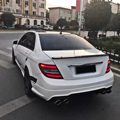 Becquet Mercedes Classe C W204 C63 AMG 2007-2014 - vue de profil 2 - Becquet Voiture
