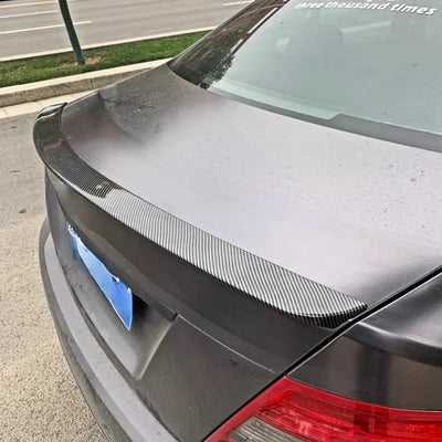 Becquet Mercedes Classe C W204 C63 AMG 2007-2014 - vue de profil - Becquet Voiture