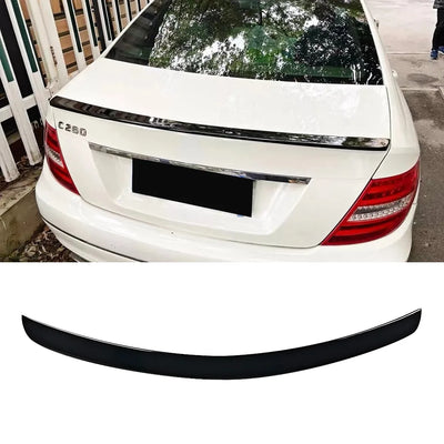 Becquet Mercedes Classe C W204 C63 AMG 2007-2014 - vue rapprochée - Becquet Voiture