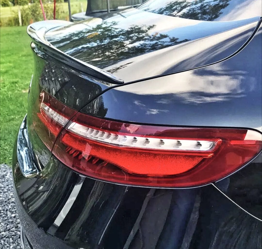 Becquet Mercedes Classe E Coupé C238 type 63 AMG - détail du montage - Becquet Voiture