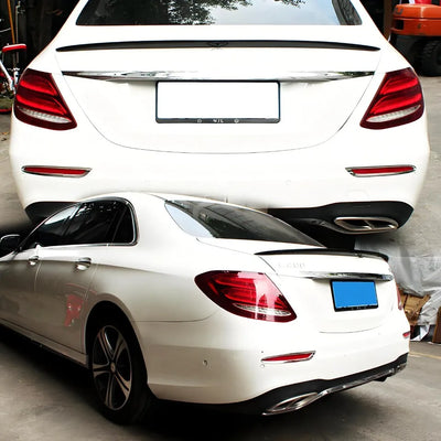 Becquet Mercedes Classe E W213 4-Portes 2016-2020 - installé sur véhicule 2 - Becquet Voiture