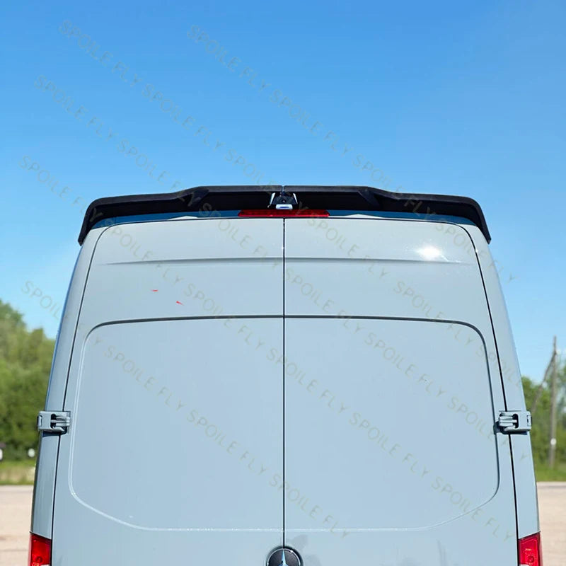 Front Spoiler Mercedes Sprinter VS30 H2 V Style 2019-2024 - studio packshot - Becquet Voiture