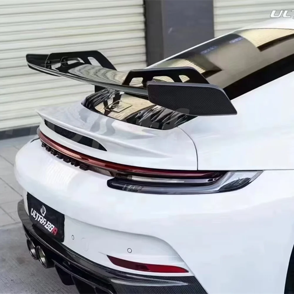 Becquet Porsche 911 992 GT3 Carbone 2019-2023 - vue de face - Becquet Voiture