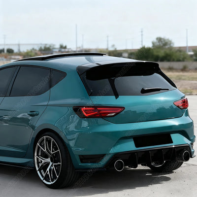 Becquet Seat Leon 5F MK3 2013-2019 - vue de trois-quarts - Becquet Voiture