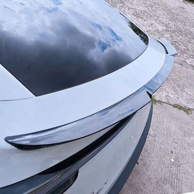 Becquet Tesla Model Y Juniper Blade 2025 Premium - en situation - Becquet Voiture