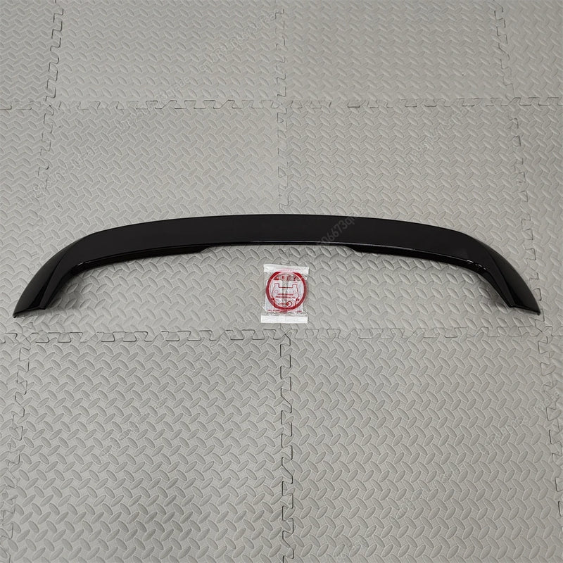 Becquet Toit BMW Série 1 F20 F21 Noir Brillant - vue de trois-quarts 2 - Becquet Voiture