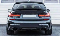Becquet Toit BMW Série 3 G20 M4 Style Noir Brillant - détail du montage 2 - Becquet Voiture