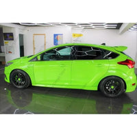 Becquet Toit Ford Focus MK3 MK3.5 ST 2012-2018 - packshot studio - Becquet Voiture