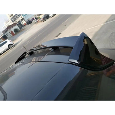 Becquet Toit Porsche Macan 2014-2023 ABS Carbone - détail du montage 2 - Becquet Voiture