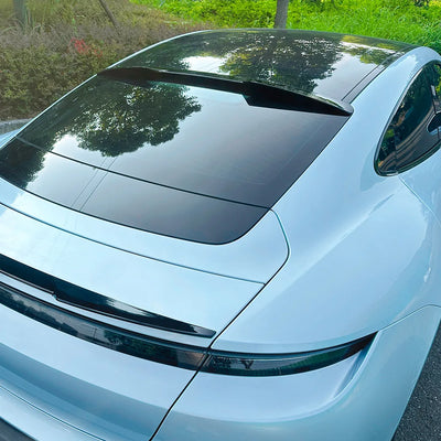 Becquet Toit Porsche Taycan Roof Lip 2019-2024 - détail du montage - Becquet Voiture