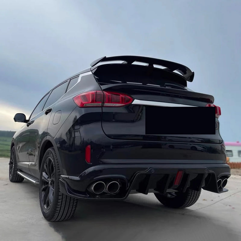 Universal 130cm Hatchback SUV ABS Spoiler - rear view - Becquet Voiture