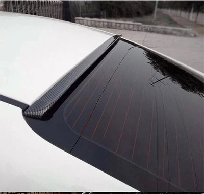 Becquet Universel 5D Souple 1.5m Carbone Noir Mat Brillant - vue de trois-quarts 2 - Becquet Voiture