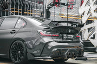 Becquet Universel BMW M3 E82 E87 E90 E92 F30 F10 GT - détail du montage - Becquet Voiture
