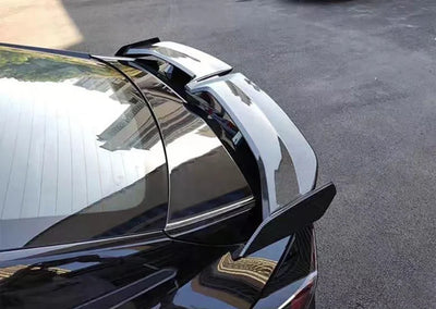 Becquet Universel Papillon GT Sport Tuning - détail du montage - Becquet Voiture