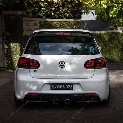 Becquet Volkswagen Golf 6 GTI MK6 R20 2010-2013 - vue de trois-quarts - Becquet Voiture