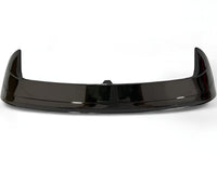 Becquet VW Golf 8 noir brillant - vue de trois-quarts - Becquet Voiture